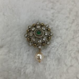 Simple Victoria pendant with gold swarouski drop