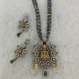 GREEN Lakshmi pendant set with black diamonds