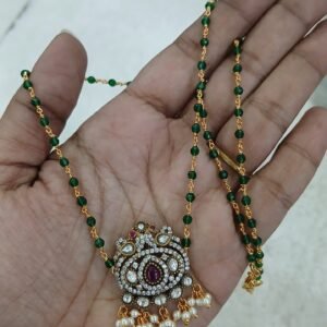 GREEN spinel chain with Victoria pendant