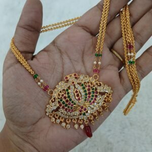 Gold copy pendant with chain