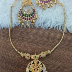 Micropolish Lakshmi set with earrings