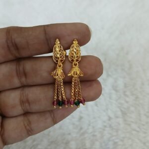 Simple hanging pattern earrings