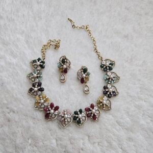 Simple multi beads Victoria neck set