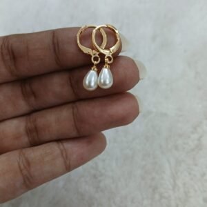 Small pearl drop hangings