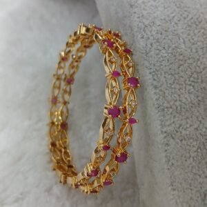 Ribbon pattern Ruby stone design (set of 2)
