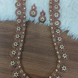 Long ruby bottu haaram