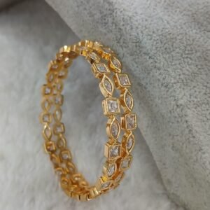 Square with oval uncut bangles