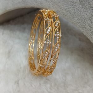 Curve pattern Diamond stone bangles