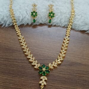Simple leaf design Micropolish neck set with earrings (Green)