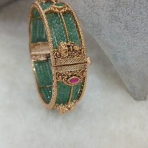 Lakshmi design kundan nakshi openable bangle with green beads