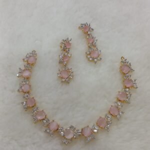 Pink stone with uncuts neck set with earrings