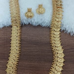 Long Lakshmi kaasu haaram with earrings